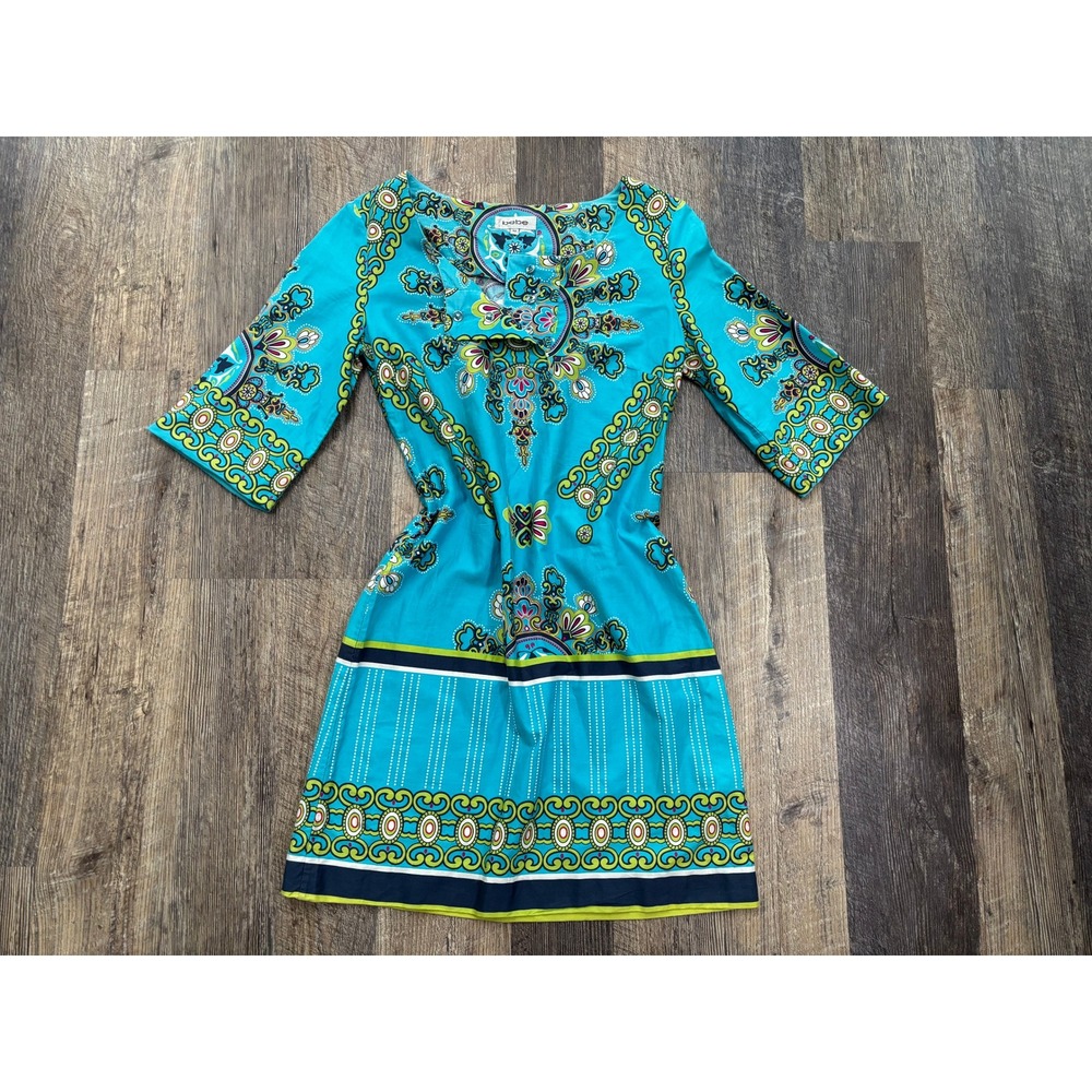 Bebe Blue Geometric Medallion Print Cotton Shift Mini Dress Size M Snap Neck